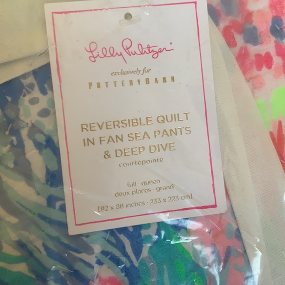 Pottery barn Lilly Pulitzer Reversible Quilt and sham fan sea pants & deep dive - Picture 3 of 12